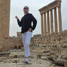 ЖЕНСКАЯ ШЕРСТЯНАЯ КОФТА С КАПЮШОНОМ НА МОЛНИИ ЖЕНСКАЯ ШЕРСТЯНАЯ КОФТА С КАПЮШОНОМ НА МОЛНИИ